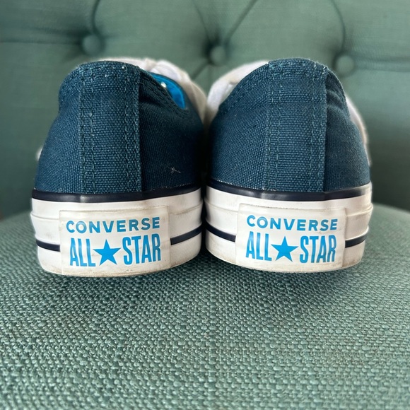 Converse Chuck Taylor Sneakers size women’s 7 - Picture 3 of 6